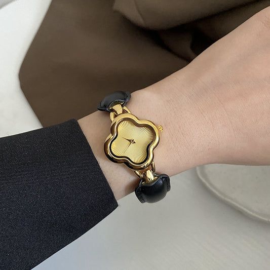 **Elegant Flower-Shaped Ladies Watch**
